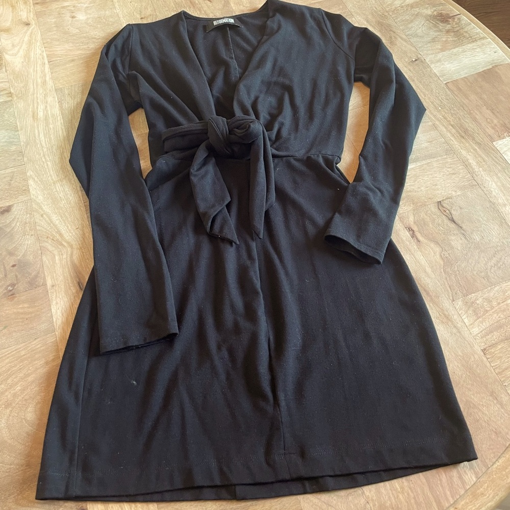 Reformation size 0 deep v plunge dress.